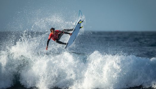 Nicolás Vargas le ganó a la lluvia y al viento de Chiloé para llevarse el título del torneo de surf Rip Curl Pro Search 2019