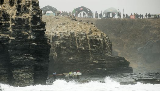 CONFIRMADO: Este año si habrá Competencia de surf de olas grandes en Punta de Lobos.