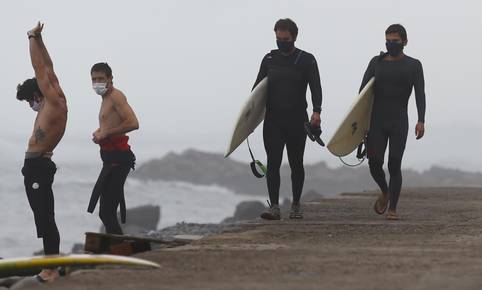 Peru: 21 Surfistas profesionales y 4 entrenadores con permiso para entrenar durante la pandemia.