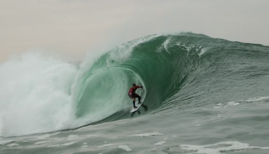 El Gringo “bombeó” olas perfectas y para mañana se esperan nuevas marejadas en Arica